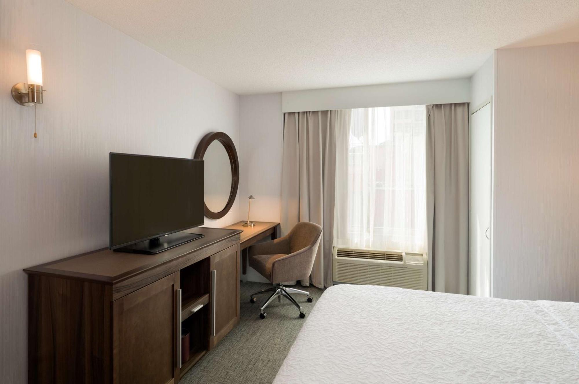 Hampton Inn Manhattan Chelsea New York Bagian luar foto