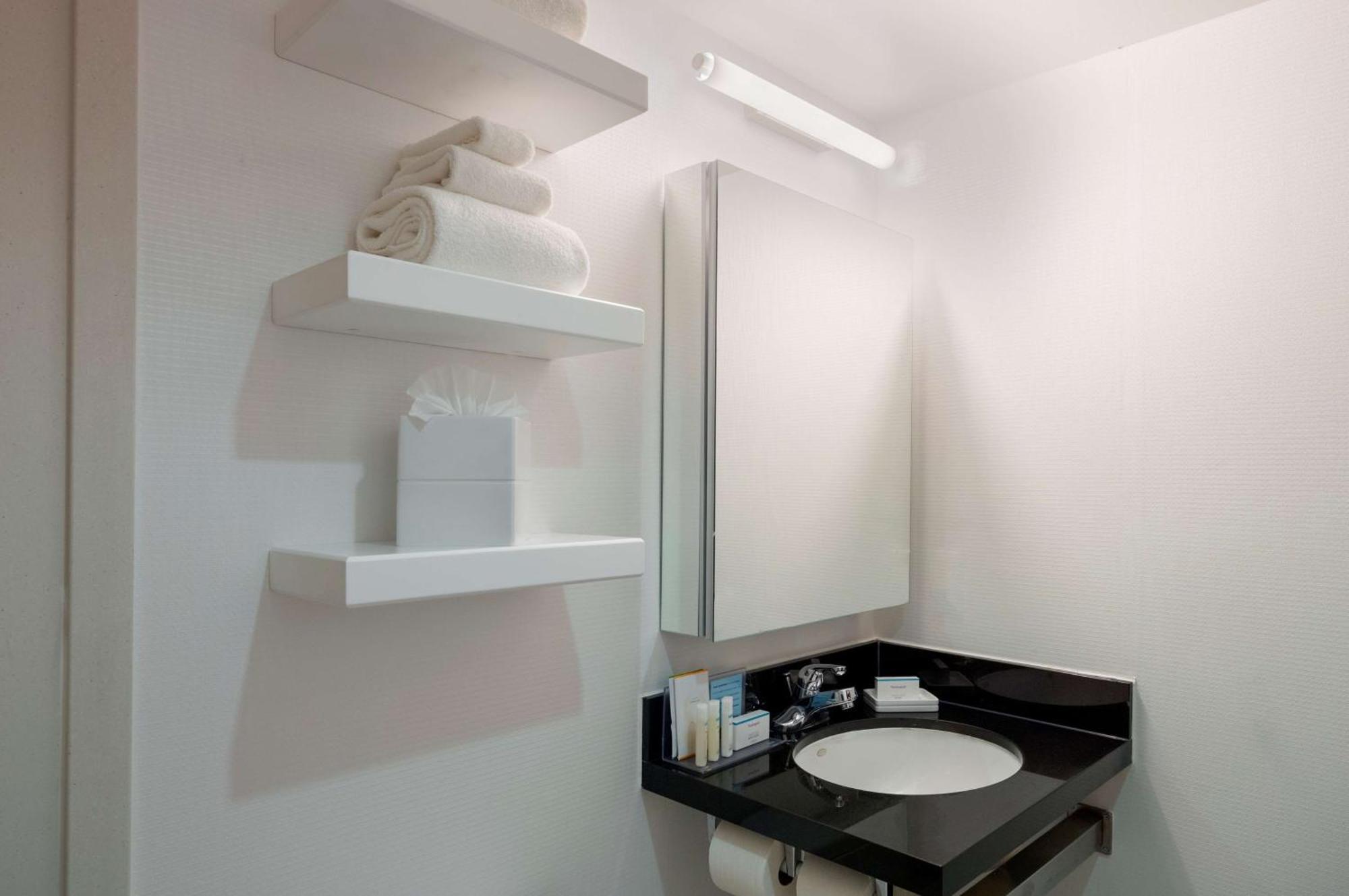 Hampton Inn Manhattan Chelsea New York Bagian luar foto