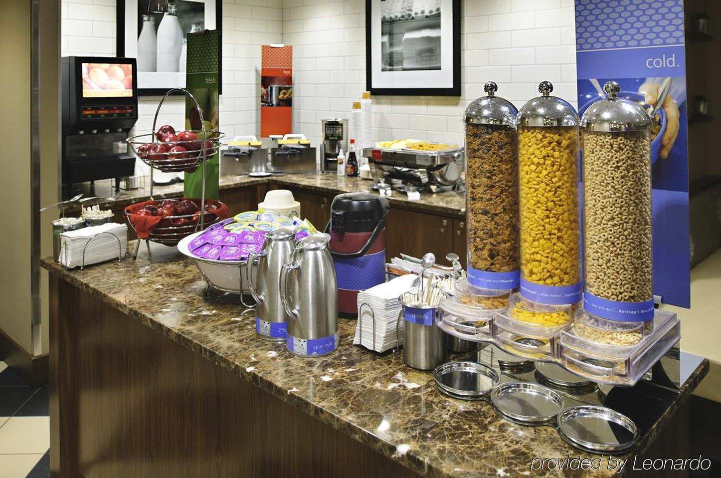 Hampton Inn Manhattan Chelsea New York Bagian luar foto