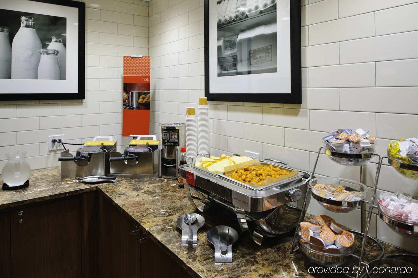 Hampton Inn Manhattan Chelsea New York Bagian luar foto