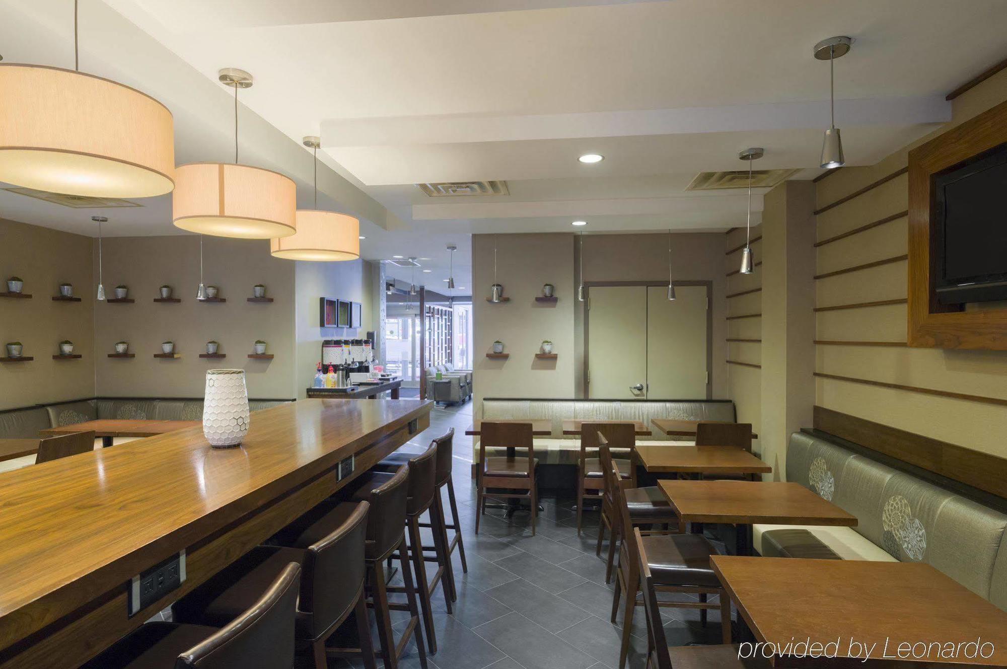 Hampton Inn Manhattan Chelsea New York Bagian luar foto