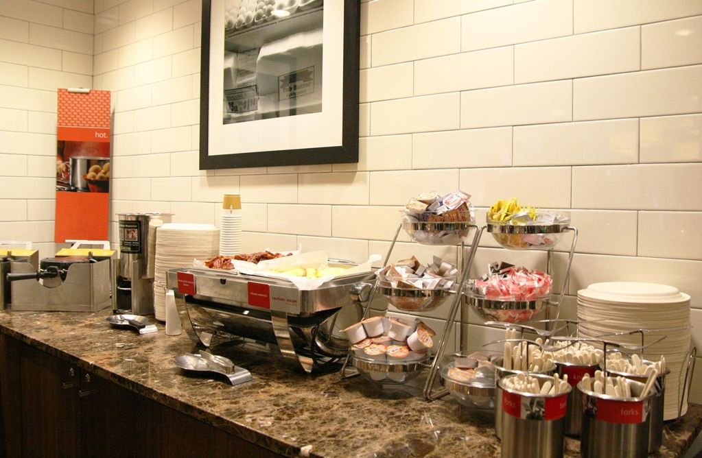 Hampton Inn Manhattan Chelsea New York Bagian luar foto